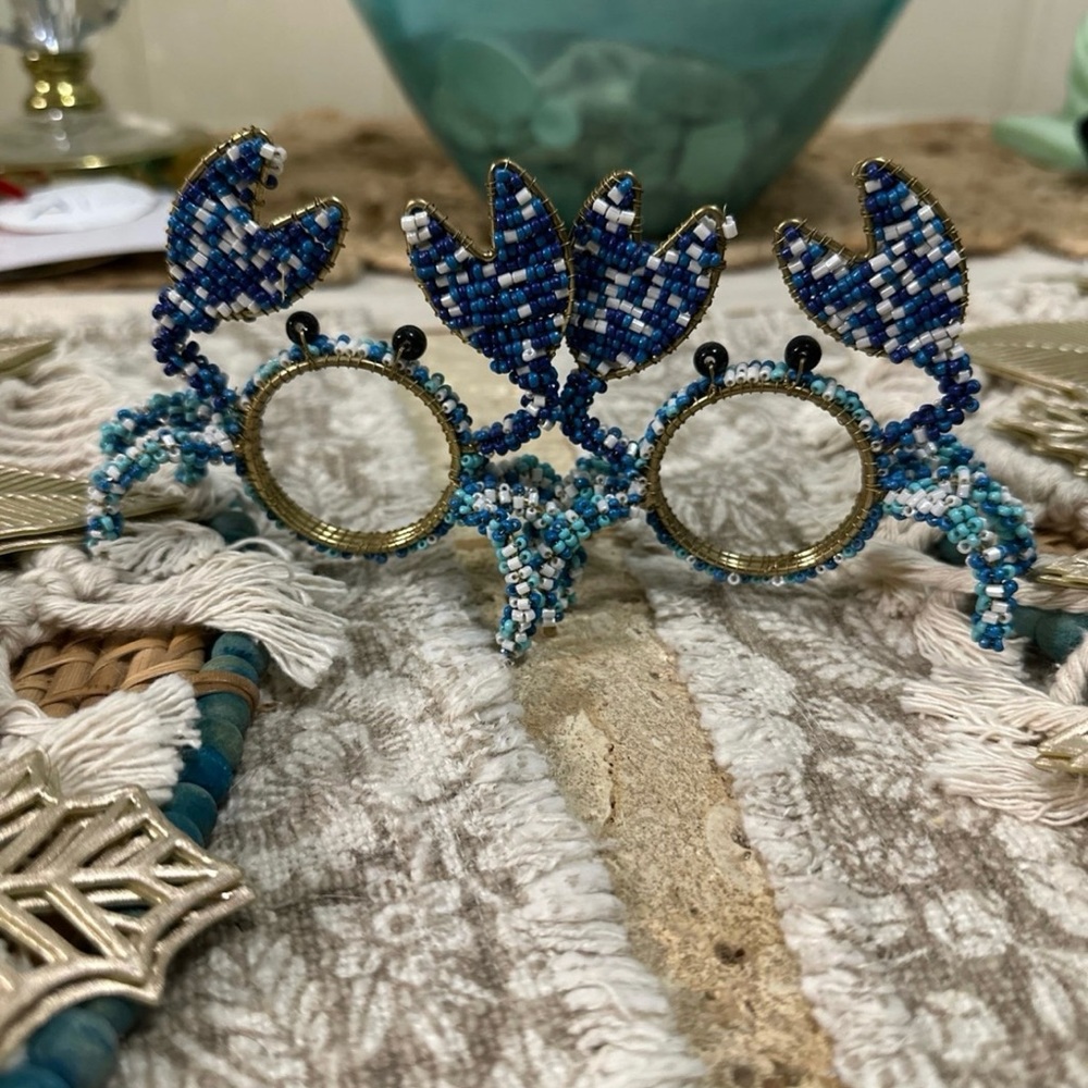 Beaded Crab Eyeglasses Holder
